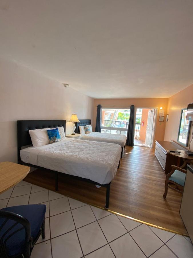 Rose Motel Clearwater Beach Bagian luar foto