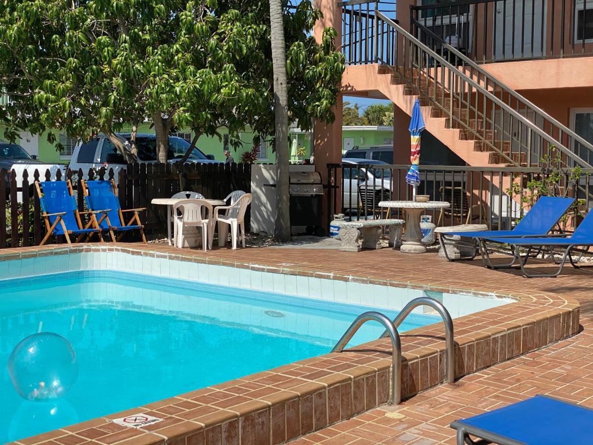 Rose Motel Clearwater Beach Bagian luar foto