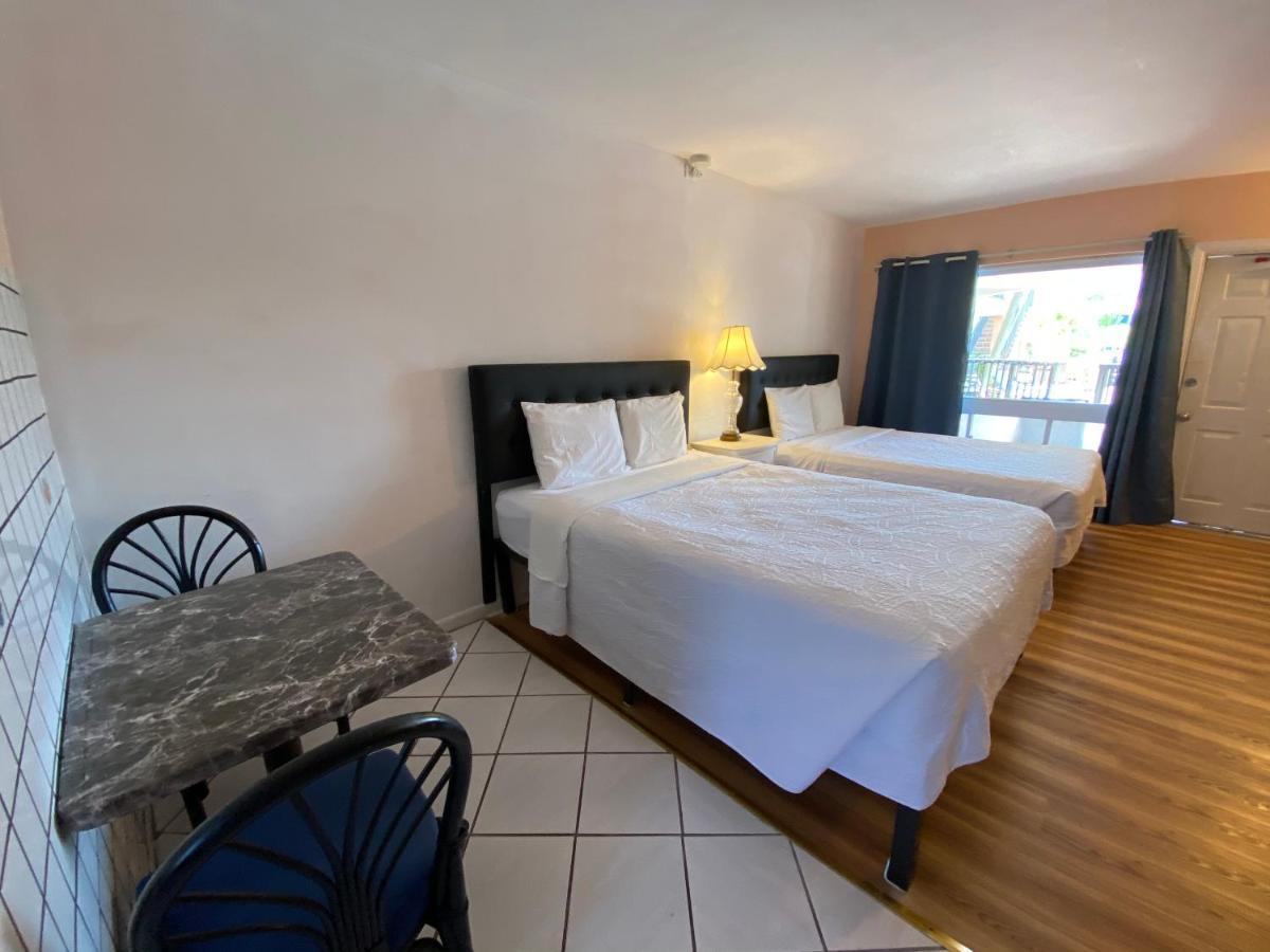 Rose Motel Clearwater Beach Bagian luar foto