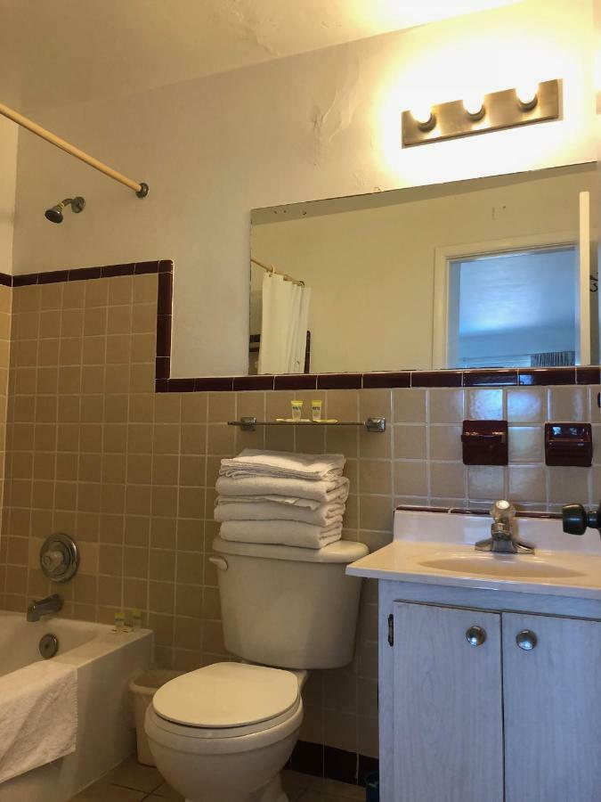 Rose Motel Clearwater Beach Bagian luar foto